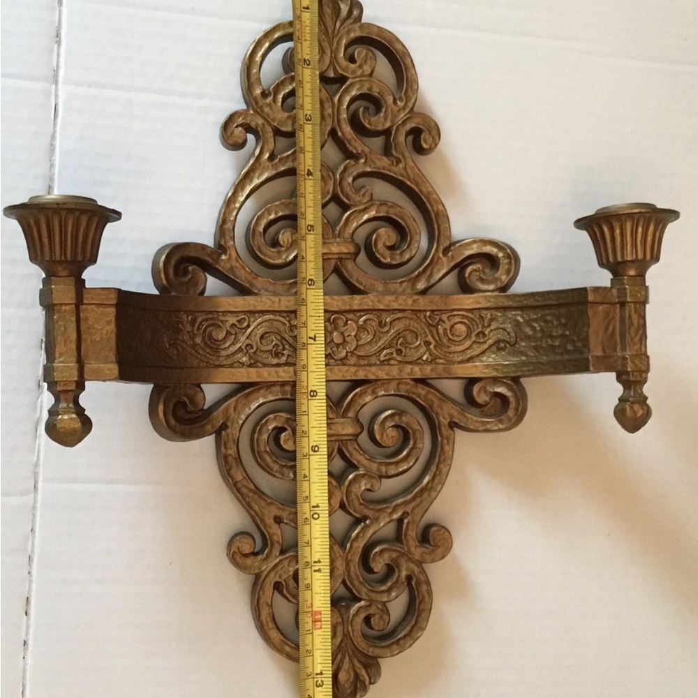 Antique-Style Gold Decorative Wall Hooks - Ornamental Metal Accent - Picture 11 of 12